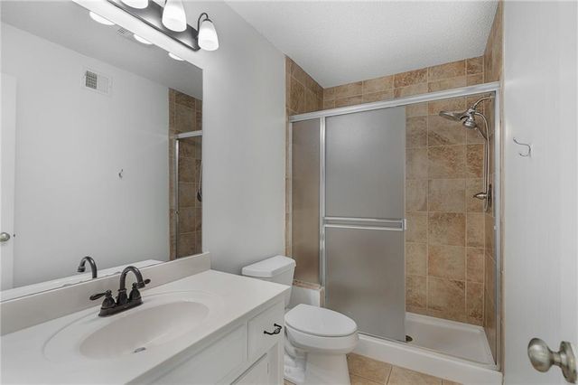 14004 Westgate Street, Overland Park, KS 66221