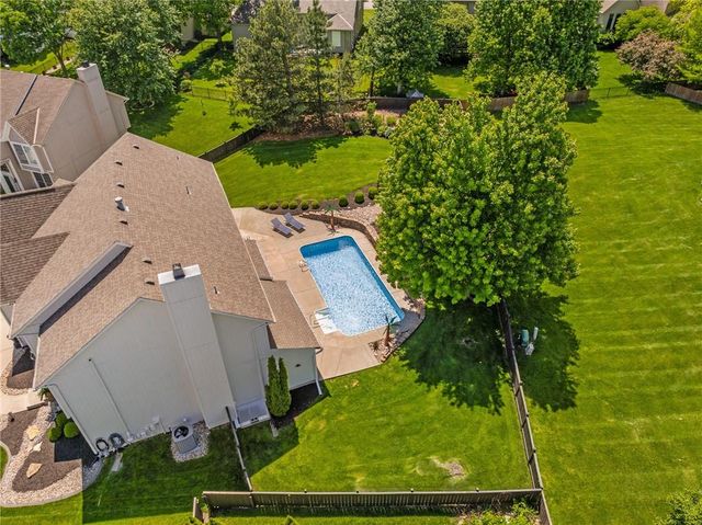 14004 Westgate Street, Overland Park, KS 66221