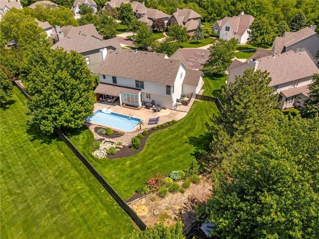 14004 Westgate Street, Overland Park, KS 66221