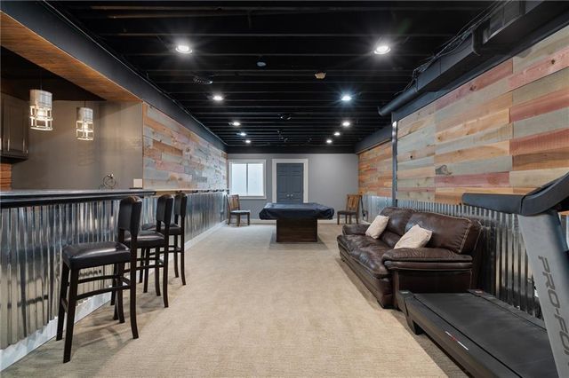 14004 Westgate Street, Overland Park, KS 66221
