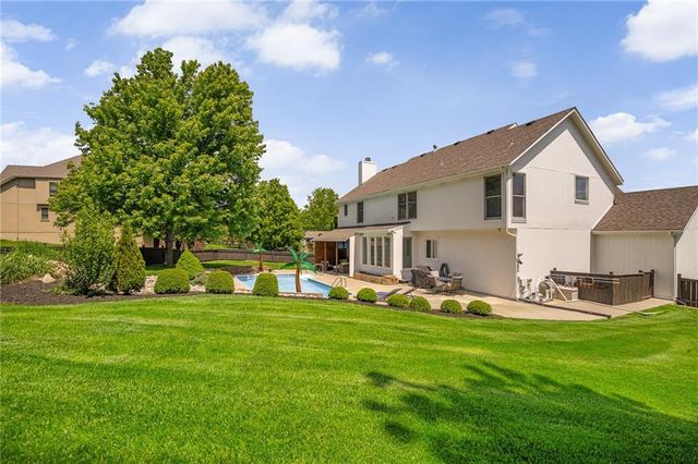 14004 Westgate Street, Overland Park, KS 66221