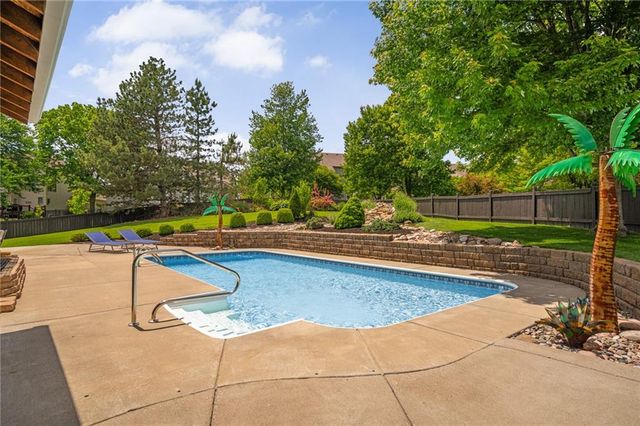 14004 Westgate Street, Overland Park, KS 66221