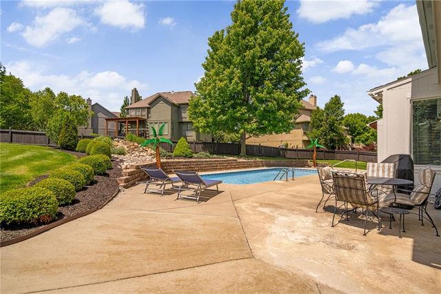 14004 Westgate Street, Overland Park, KS 66221