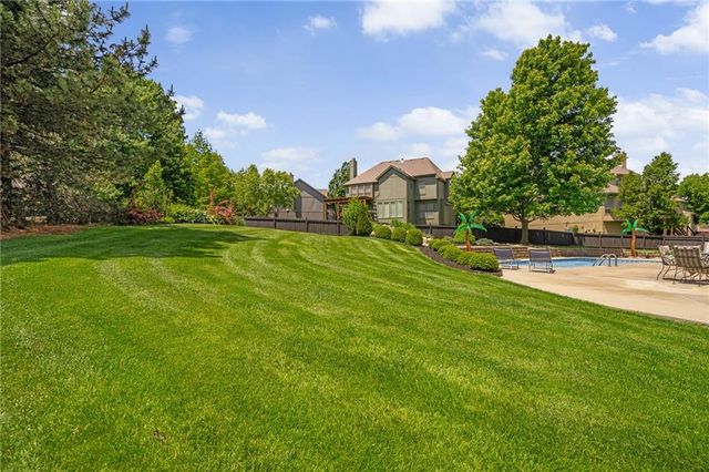 14004 Westgate Street, Overland Park, KS 66221