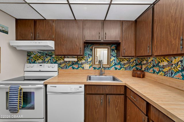 935 N Halifax Ave Apt 707, Daytona Beach, FL 32118