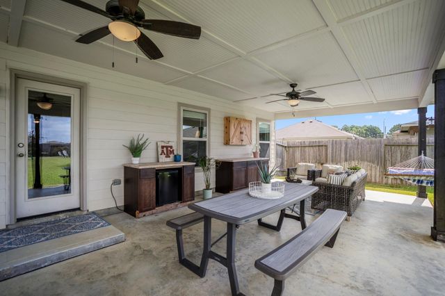 18711 Callalily Bloom Court, Tomball, TX 77377