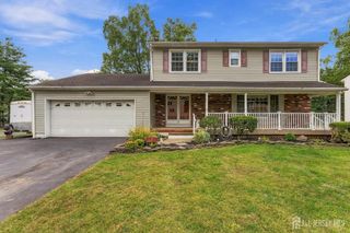 46 Meredith Road, Edison, NJ 08817