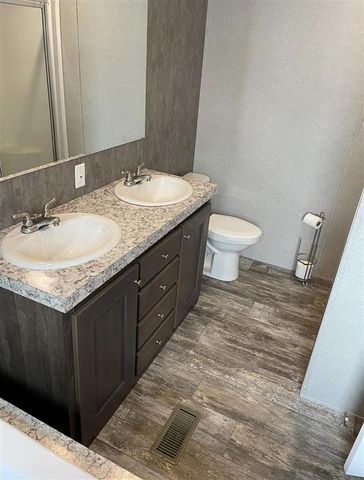 123 E Thomas, Sulphur, LA 70663