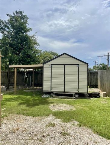 123 E Thomas, Sulphur, LA 70663