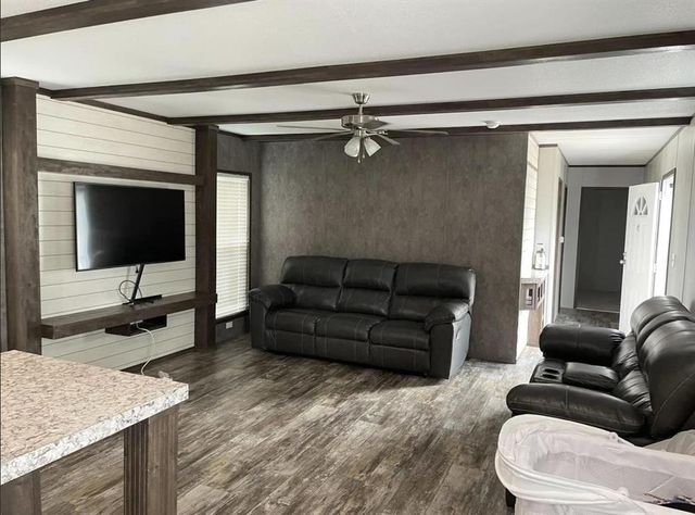 123 E Thomas, Sulphur, LA 70663