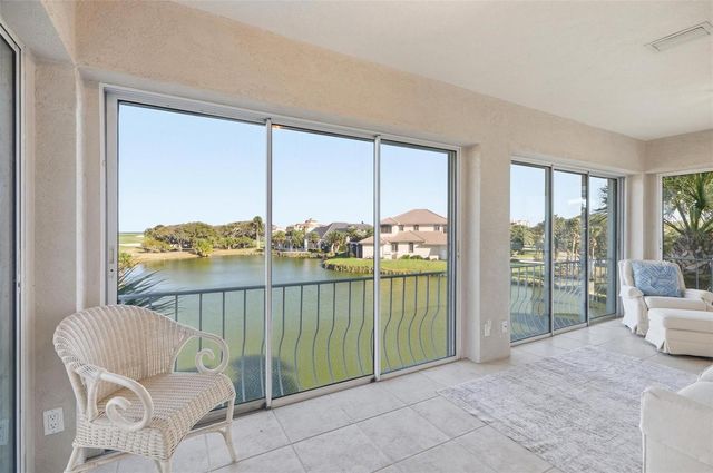 10 CORDOBA COURT, Palm Coast, FL 32137