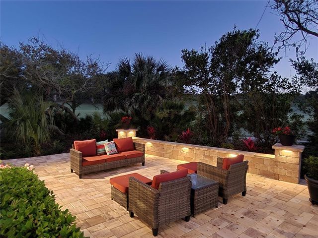 10 CORDOBA COURT, Palm Coast, FL 32137