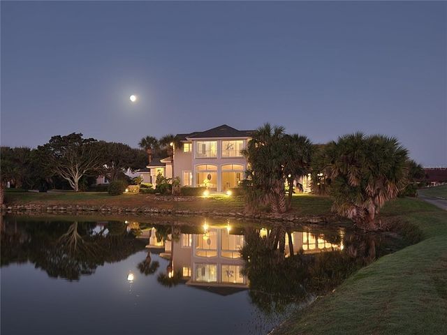 10 CORDOBA COURT, Palm Coast, FL 32137