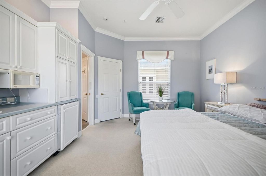 Image 11 of property listing at 10 CORDOBA COURT, Palm Coast, FL 32137