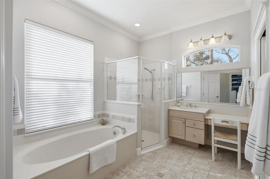 Image 47 of property listing at 10 CORDOBA COURT, Palm Coast, FL 32137