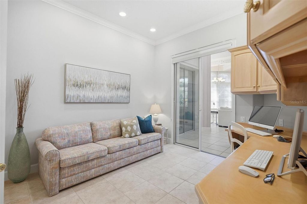 Image 53 of property listing at 10 CORDOBA COURT, Palm Coast, FL 32137