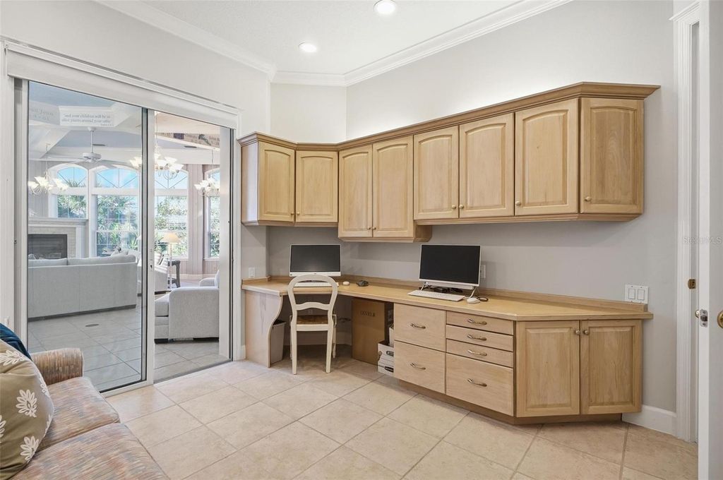 Image 54 of property listing at 10 CORDOBA COURT, Palm Coast, FL 32137