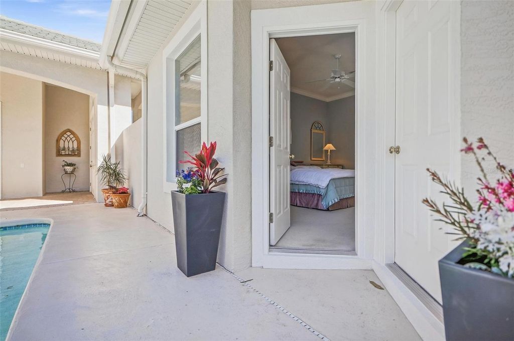 Image 8 of property listing at 10 CORDOBA COURT, Palm Coast, FL 32137