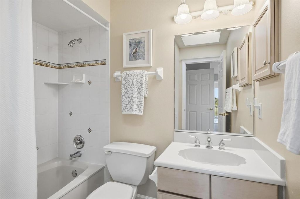 Image 75 of property listing at 10 CORDOBA COURT, Palm Coast, FL 32137