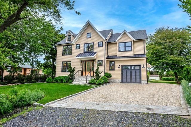 405 Williamsburgh Drive, Southold, NY 11971