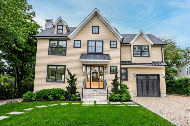 405 Williamsburgh Drive, Southold, NY 11971