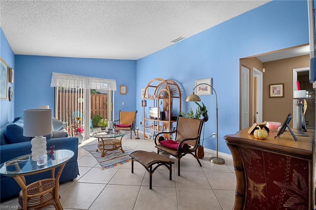 5272 Cedarbend DR 1, FORT MYERS, FL 33919 — photo 5