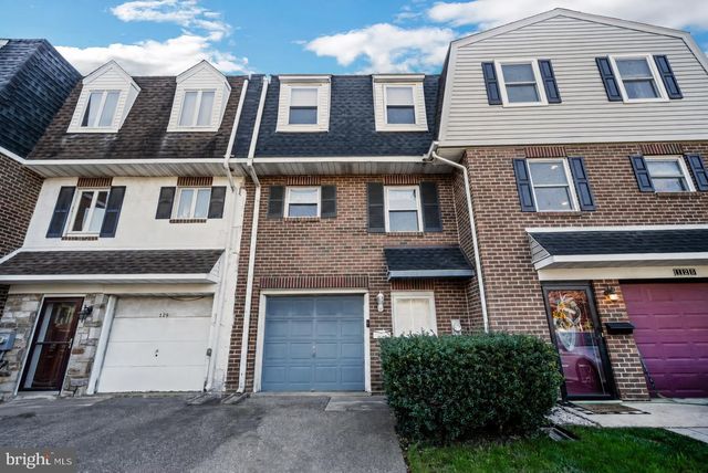 127 SUTCLIFFE LN, Conshohocken, PA 19428