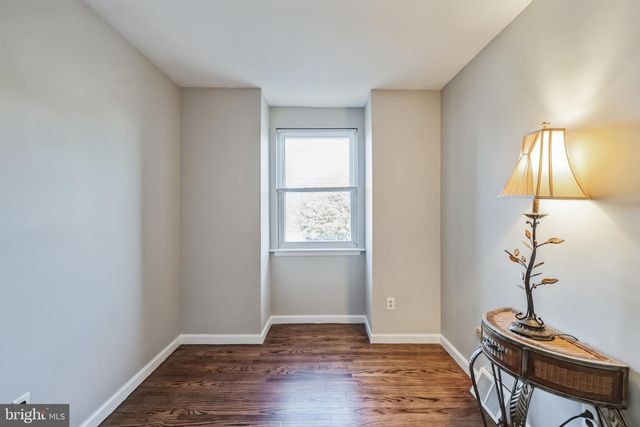 127 SUTCLIFFE LN, Conshohocken, PA 19428
