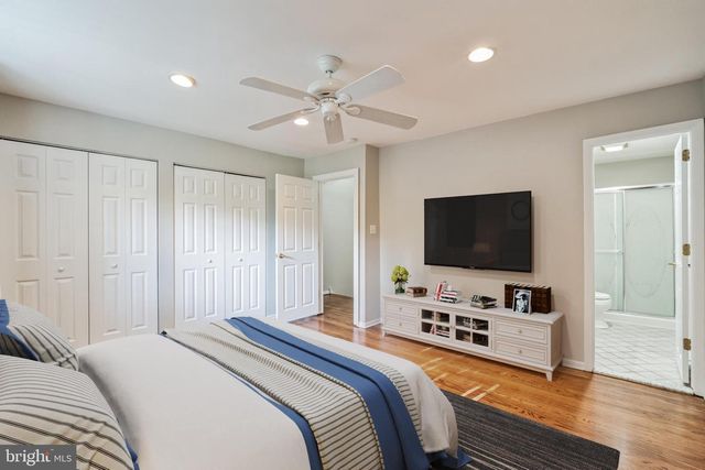 127 SUTCLIFFE LN, Conshohocken, PA 19428
