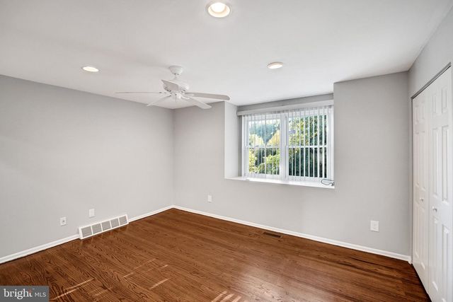 127 SUTCLIFFE LN, Conshohocken, PA 19428