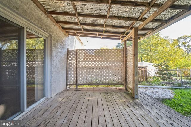 127 SUTCLIFFE LN, Conshohocken, PA 19428