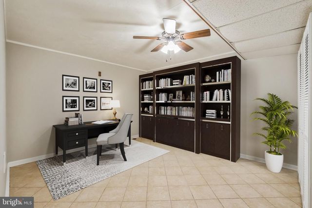 127 SUTCLIFFE LN, Conshohocken, PA 19428
