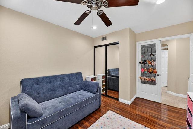 5025 Viewridge Way, Oceanside, CA 92056