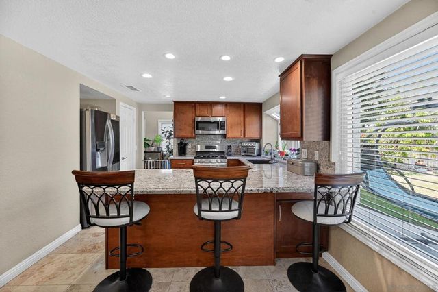 5025 Viewridge Way, Oceanside, CA 92056