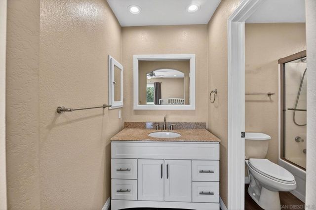 5025 Viewridge Way, Oceanside, CA 92056