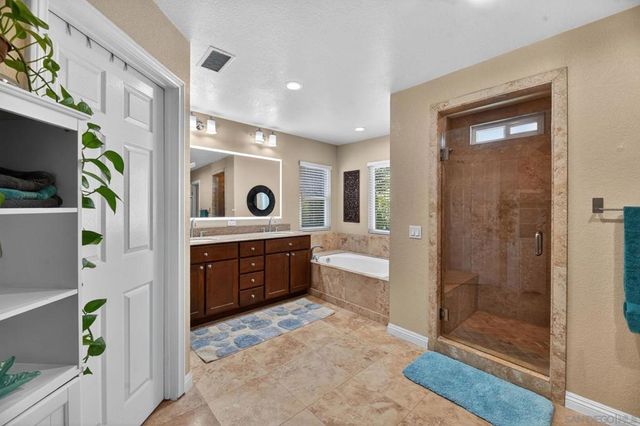 5025 Viewridge Way, Oceanside, CA 92056