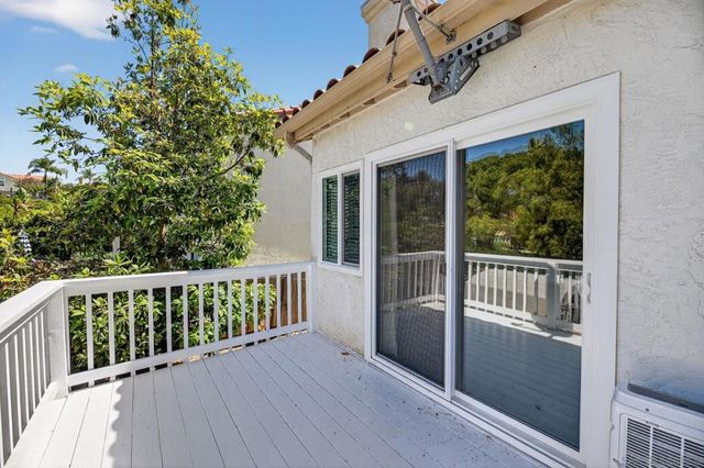 5025 Viewridge Way, Oceanside, CA 92056