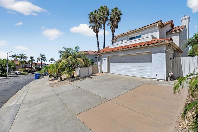 5025 Viewridge Way, Oceanside, CA 92056