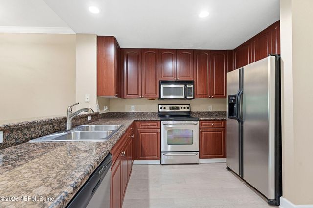 9745 TOUCHTON Road 3323, Jacksonville, FL 32246