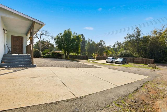 1736 San Pasqual Valley Road, Escondido, CA 92027