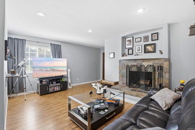 1736 San Pasqual Valley Road, Escondido, CA 92027