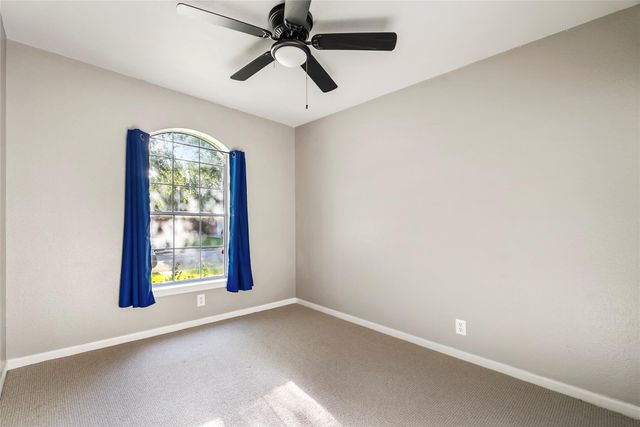 110 Estate CV, Hutto, TX 78634
