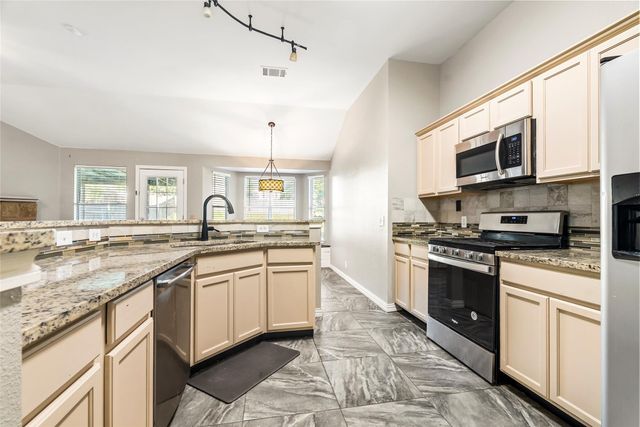110 Estate CV, Hutto, TX 78634