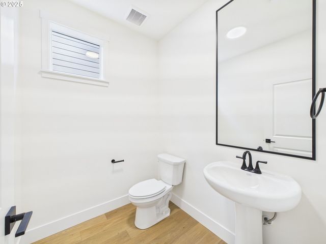 1125 N 44TH Pl, Ridgefield, WA 98642