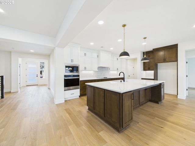 1125 N 44TH Pl, Ridgefield, WA 98642