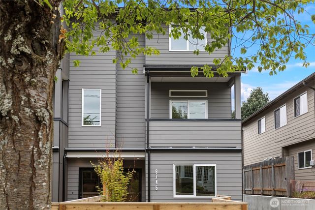 6745 Earl Avenue NW, Seattle, WA 98117