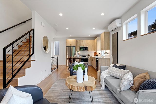 6745 Earl Avenue NW, Seattle, WA 98117