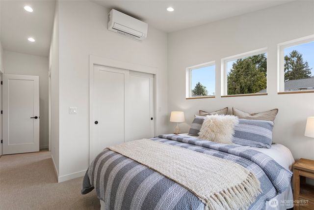 6745 Earl Avenue NW, Seattle, WA 98117