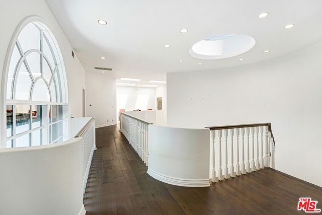 5110 Allentown Place, Woodland Hills (los Angeles), CA 91364