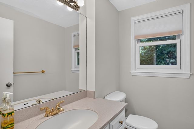22 Coolidge Cir, Northborough, MA 01532